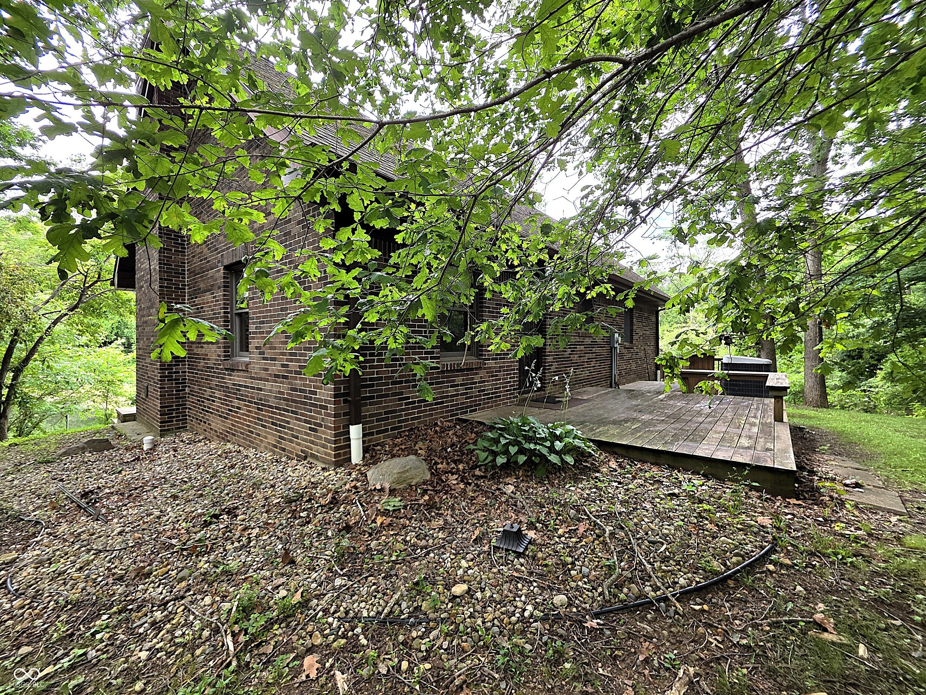 4906 E State Road 144