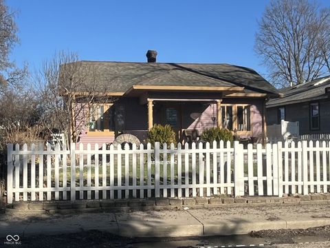 Photo of 533 S Keystone Avenue, Indianapolis, IN 46203 (MLS # 22089865)