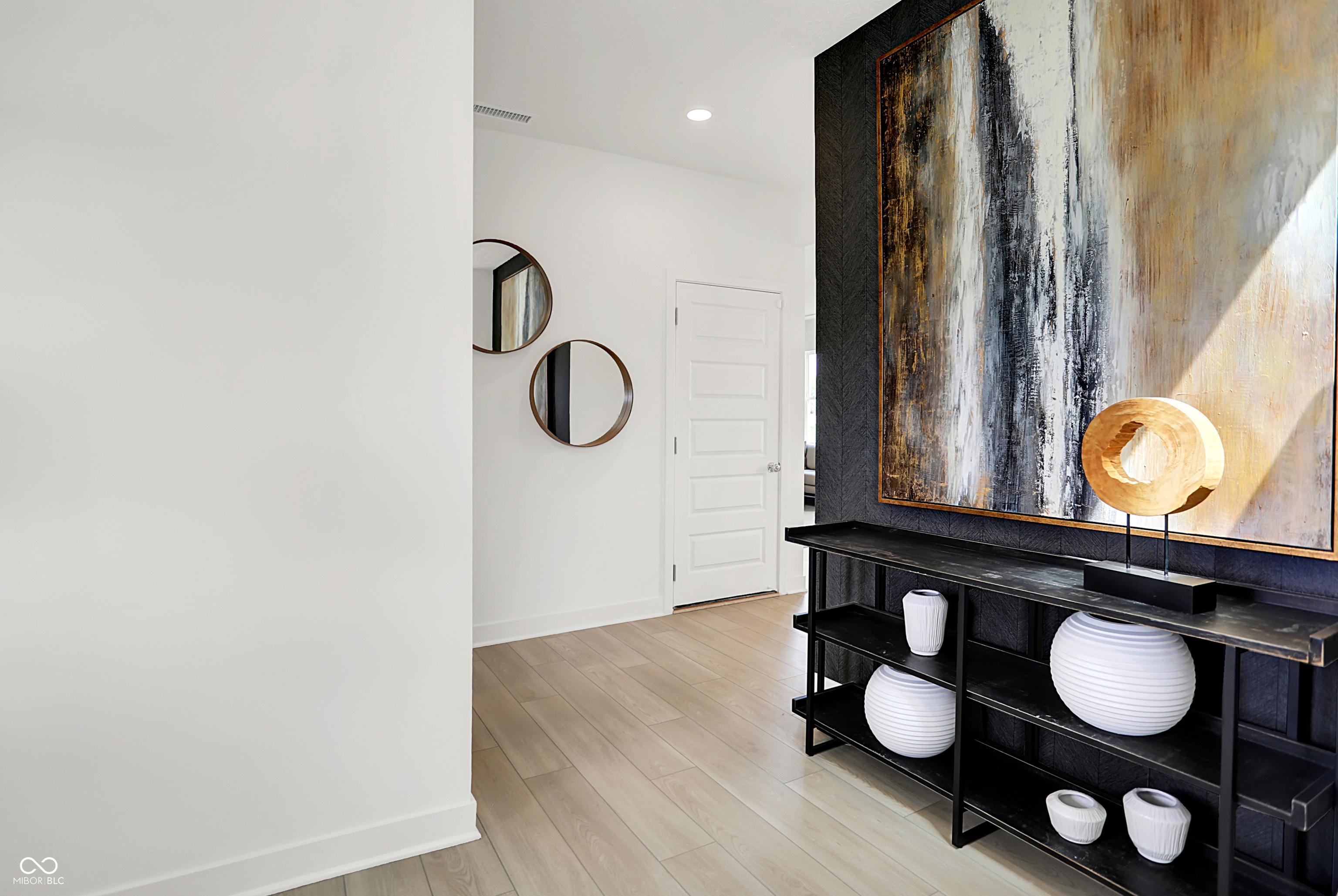 2933 Woods Edge Drive