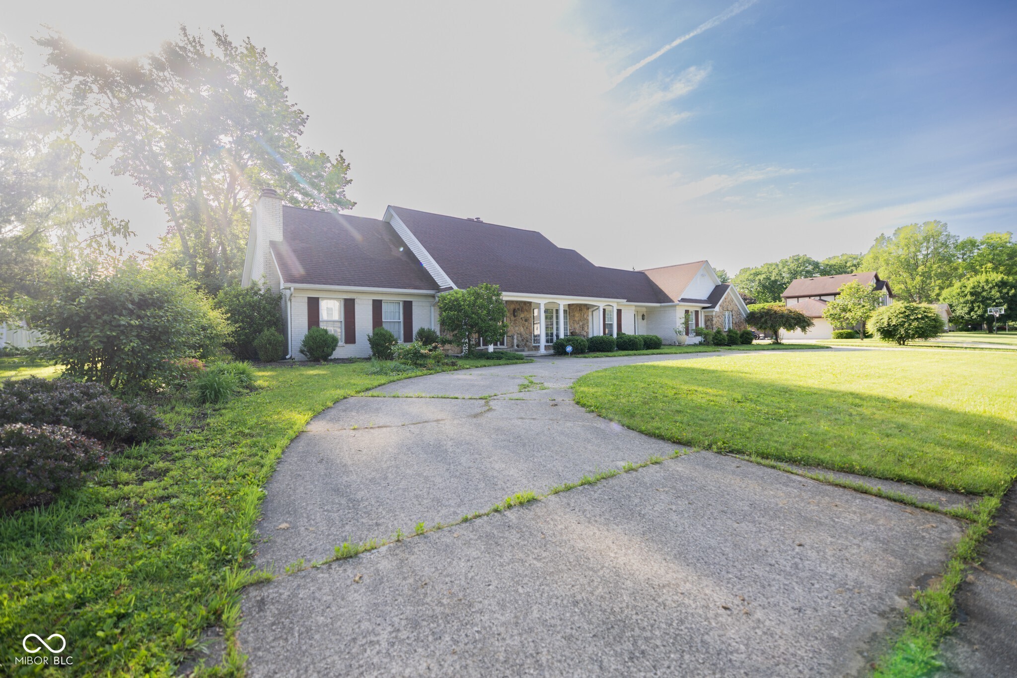 3900 N Vienna Woods Drive