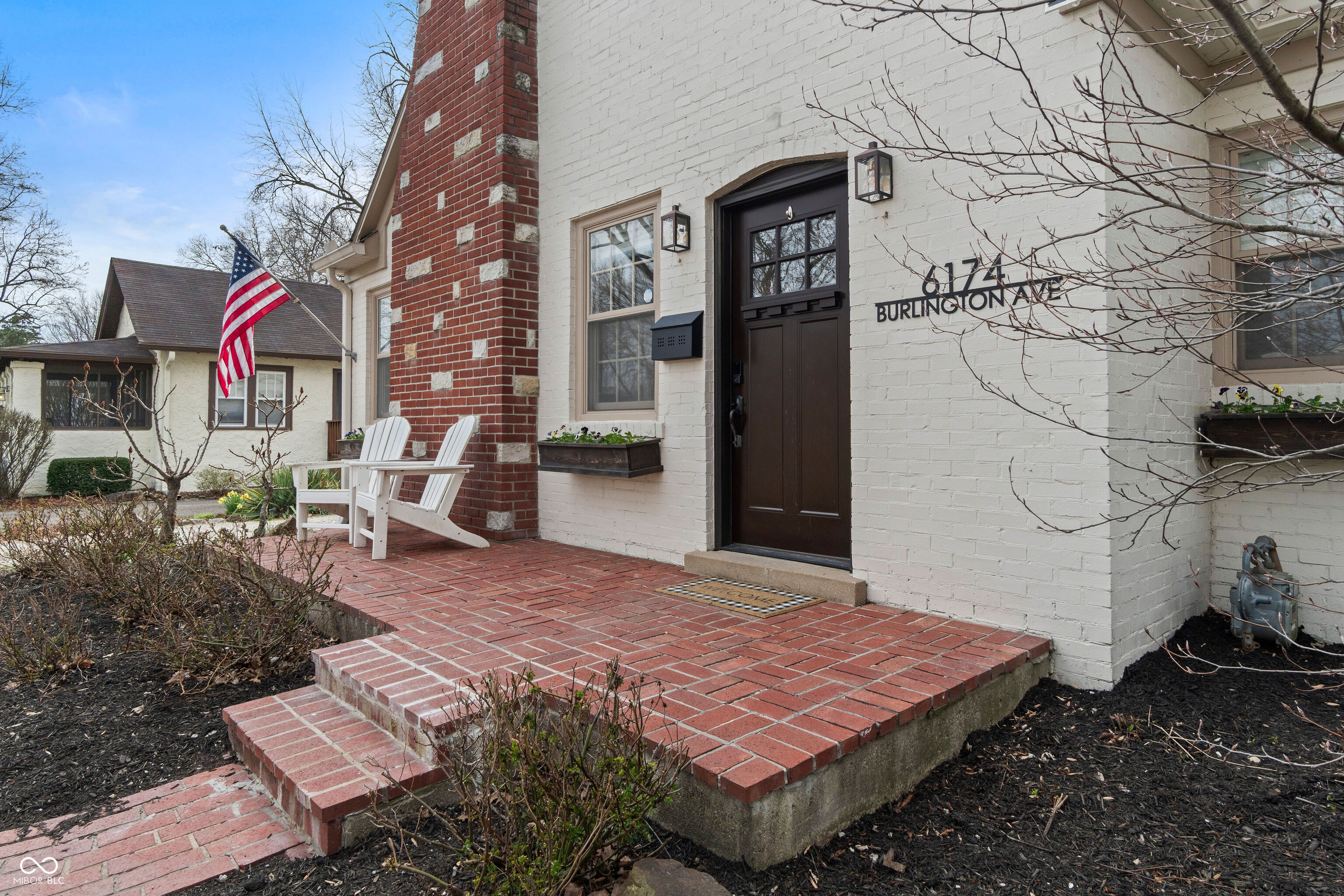 6174 Burlington Avenue