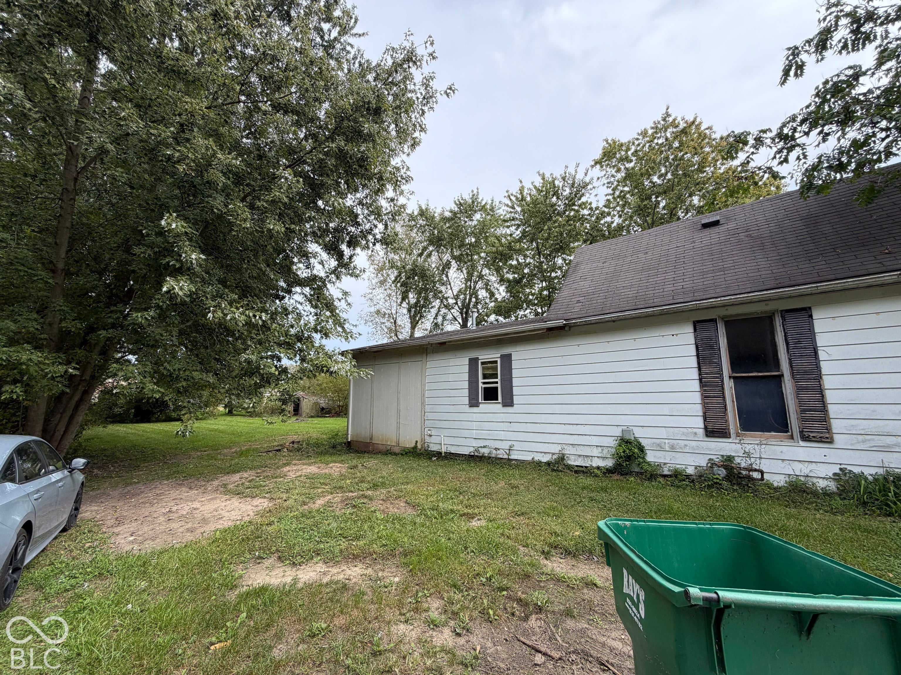 22 E 206th