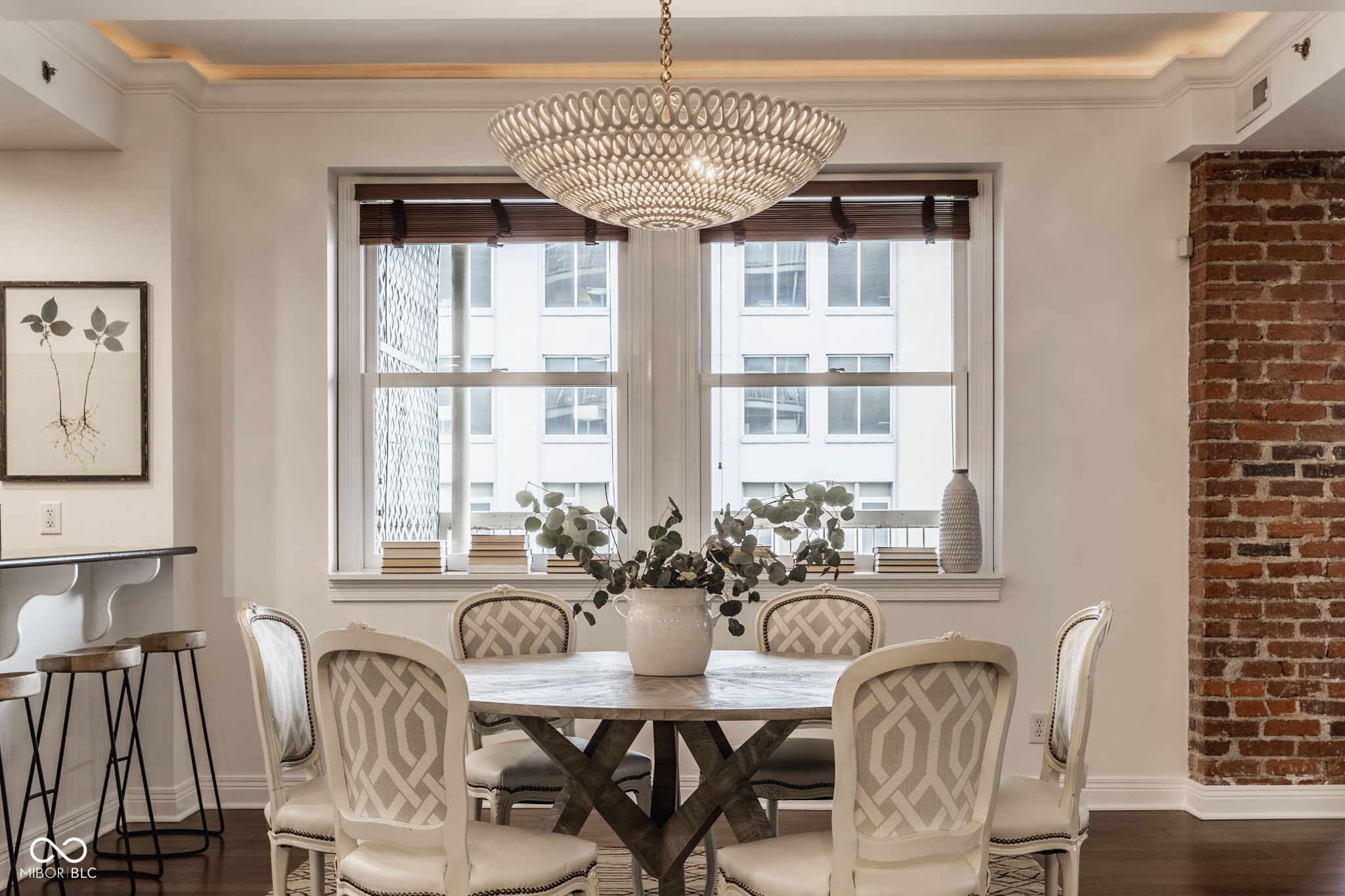 110 E Washington Street 900