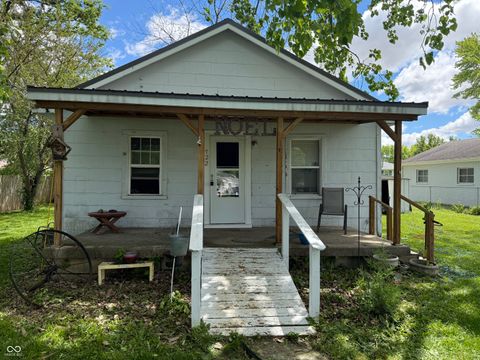 Photo of 722 N 24th Street, New Castle, IN 47362 (MLS # 22101462)