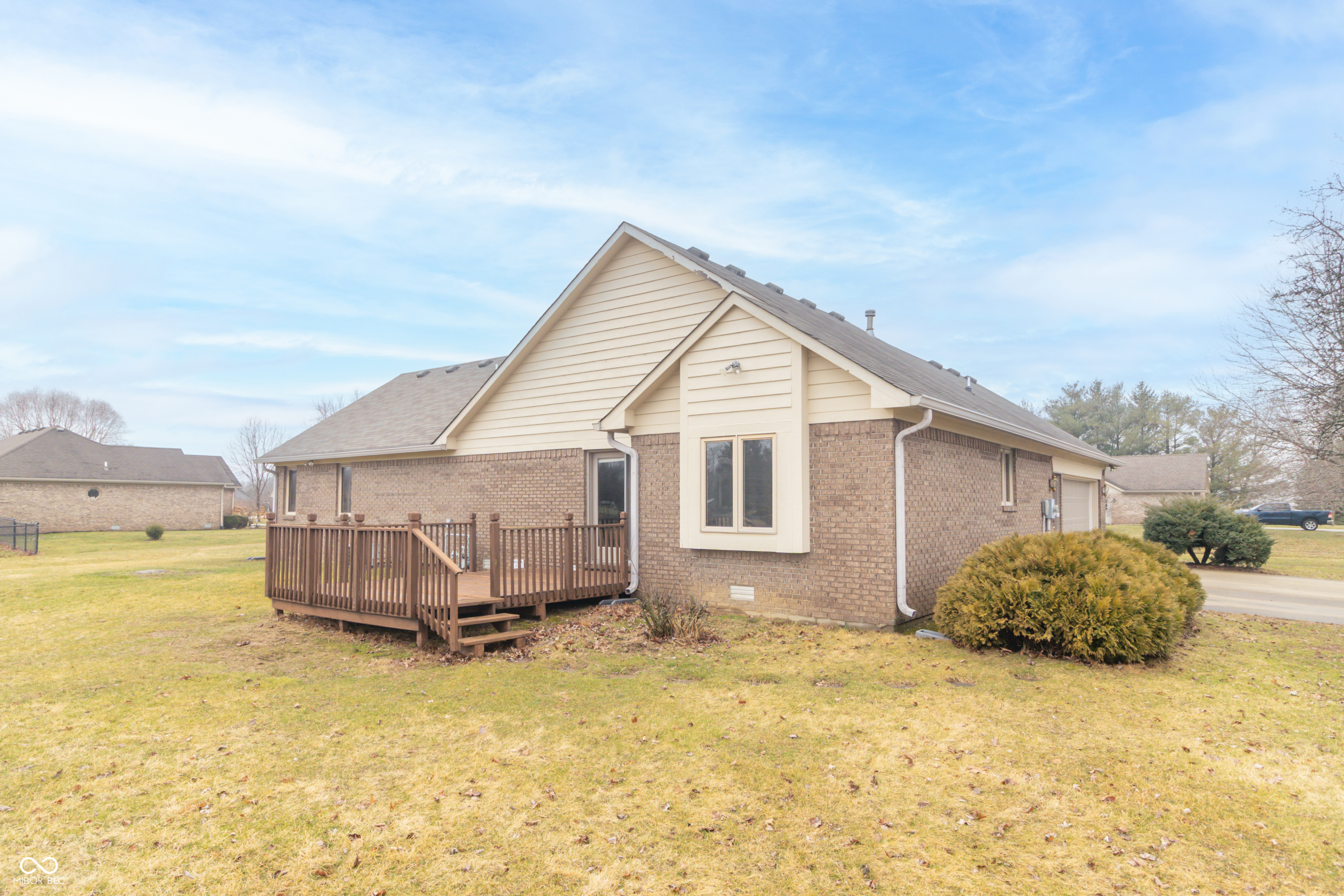 385 N Summerfield Drive