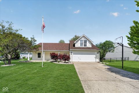 Photo of 4613 Pantina Way, Indianapolis, IN 46237 (MLS # 22096934)