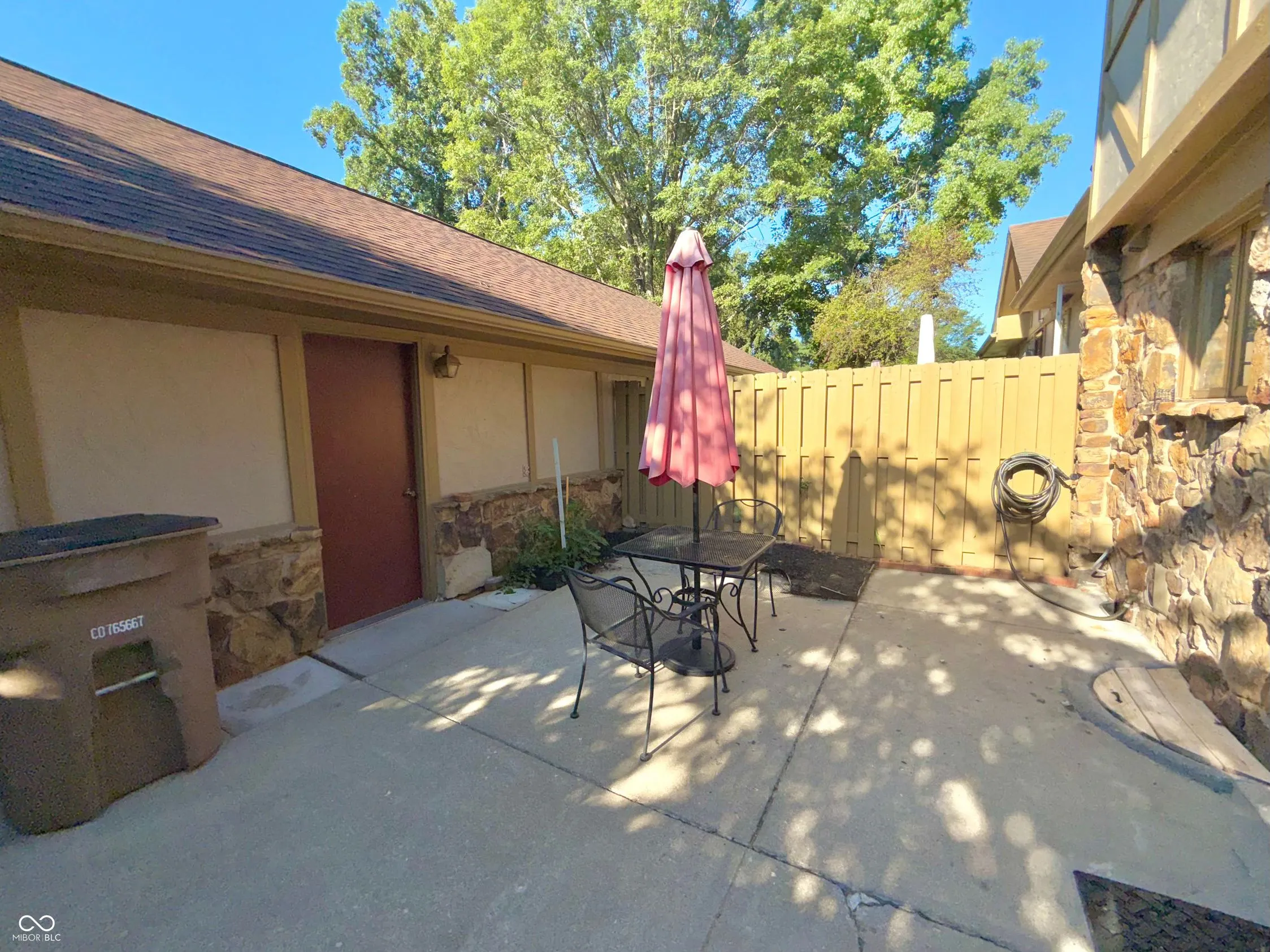 Columbus, Indiana 47203, United States, 3 Bedrooms Bedrooms, ,3 BathroomsBathrooms,Residential,Active,140014