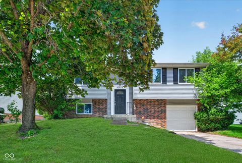 Photo of 10322 Starview Drive, Indianapolis, IN 46229 (MLS # 22101242)
