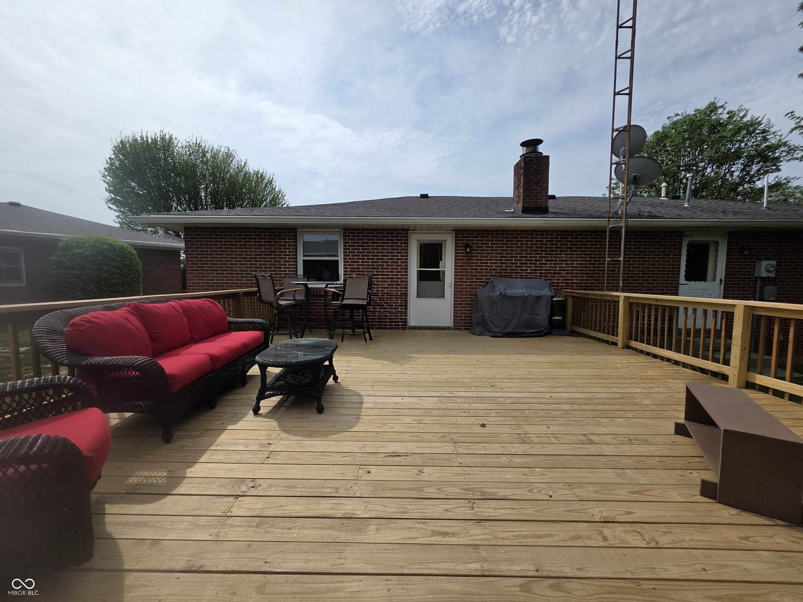 912 E Hendricks Street