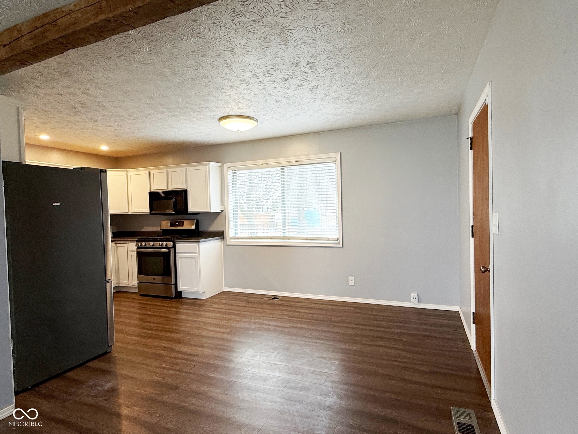 2550 Beechcrest Drive