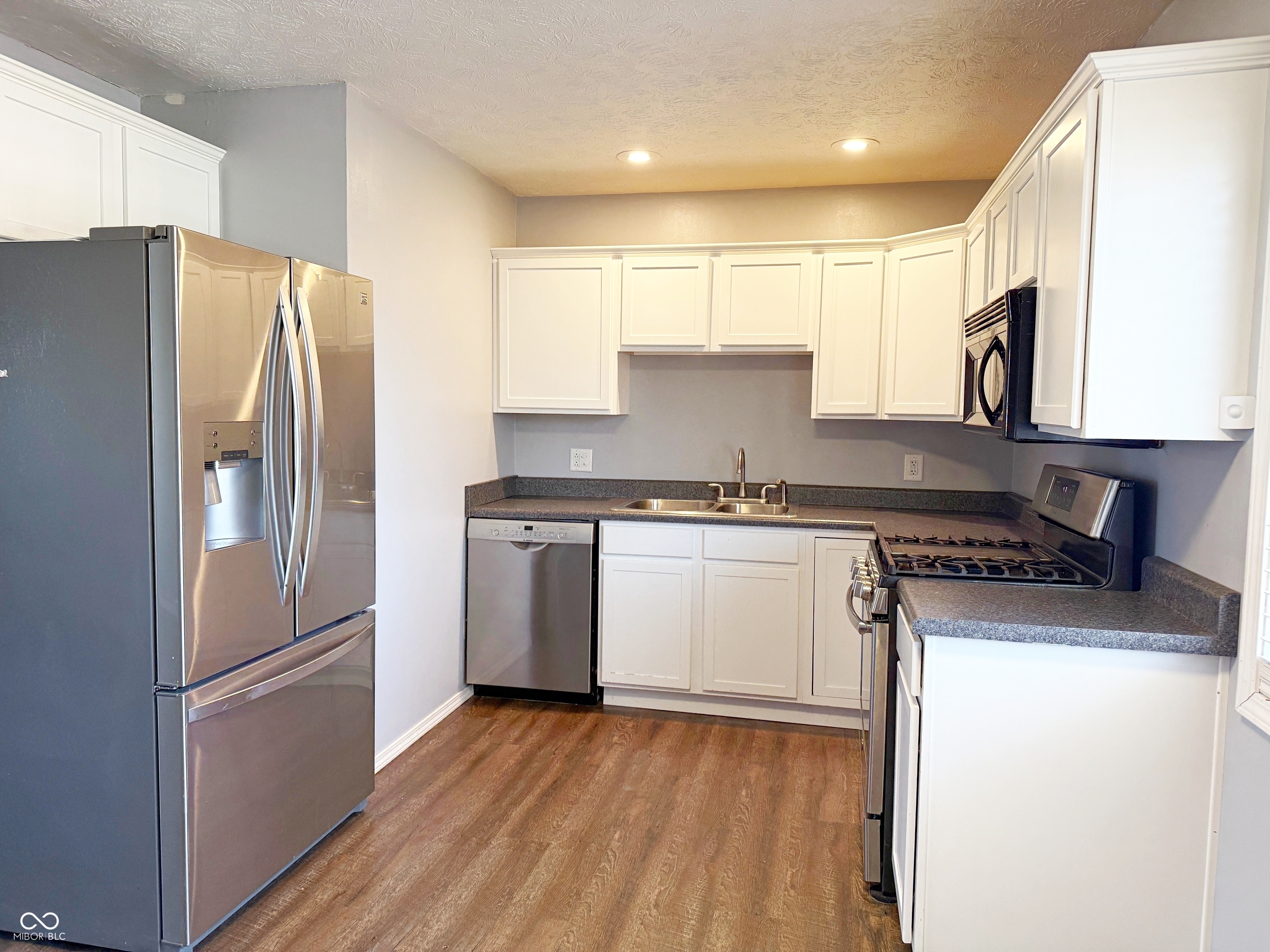 2550 Beechcrest Drive