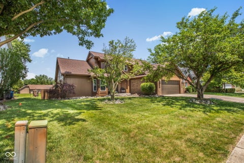 Photo of 11666 Capistrano Drive, Indianapolis, IN 46236 (MLS # 22107857)