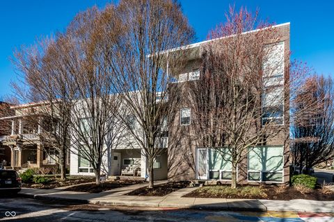 Photo of 932 Broadway Street #14, Indianapolis, IN 46202 (MLS # 22089706)