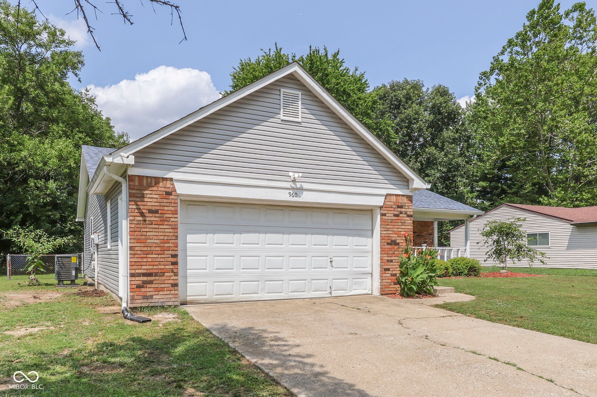 960 W Stop 11 Road