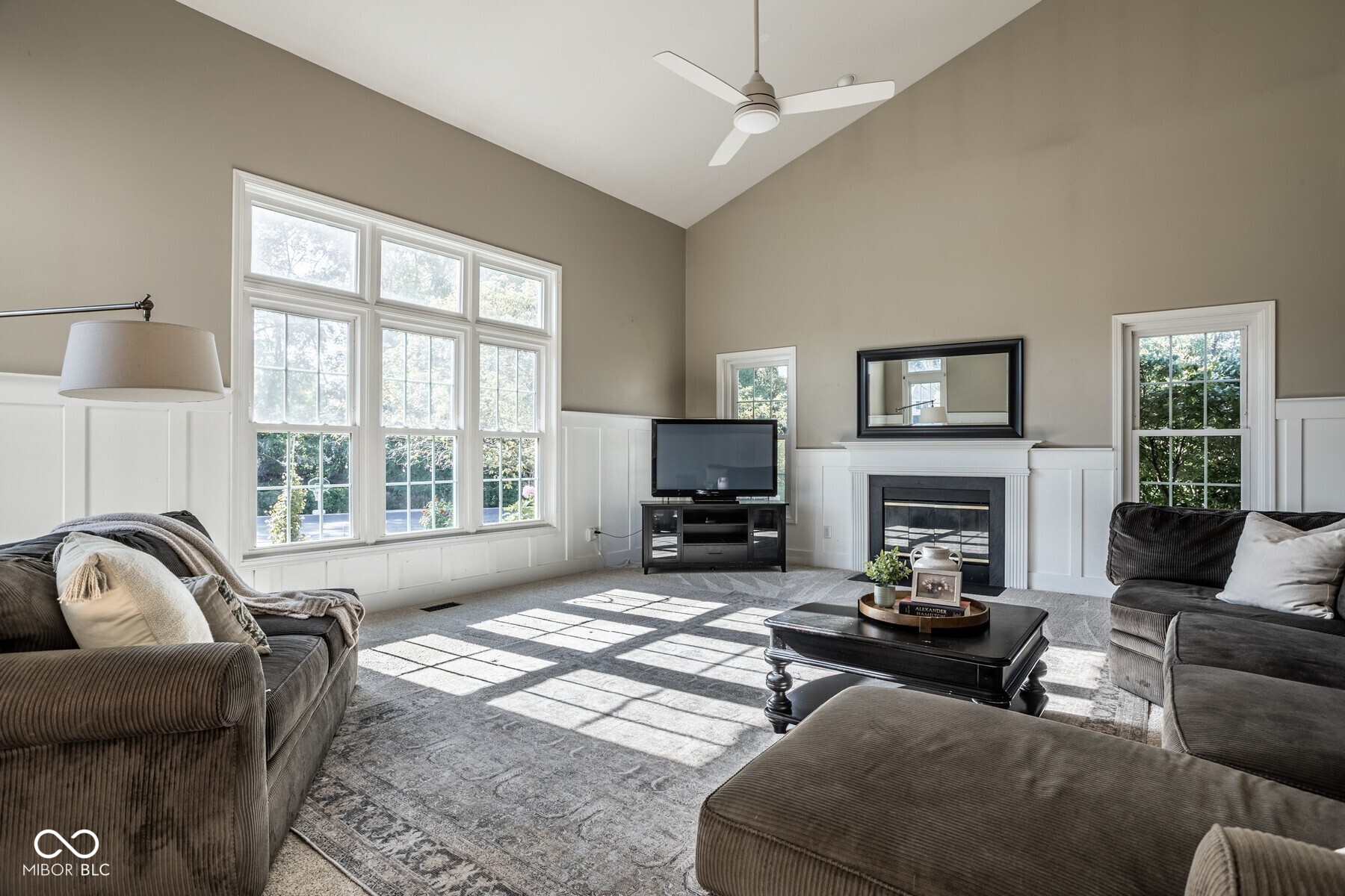 11365 Royal Circle