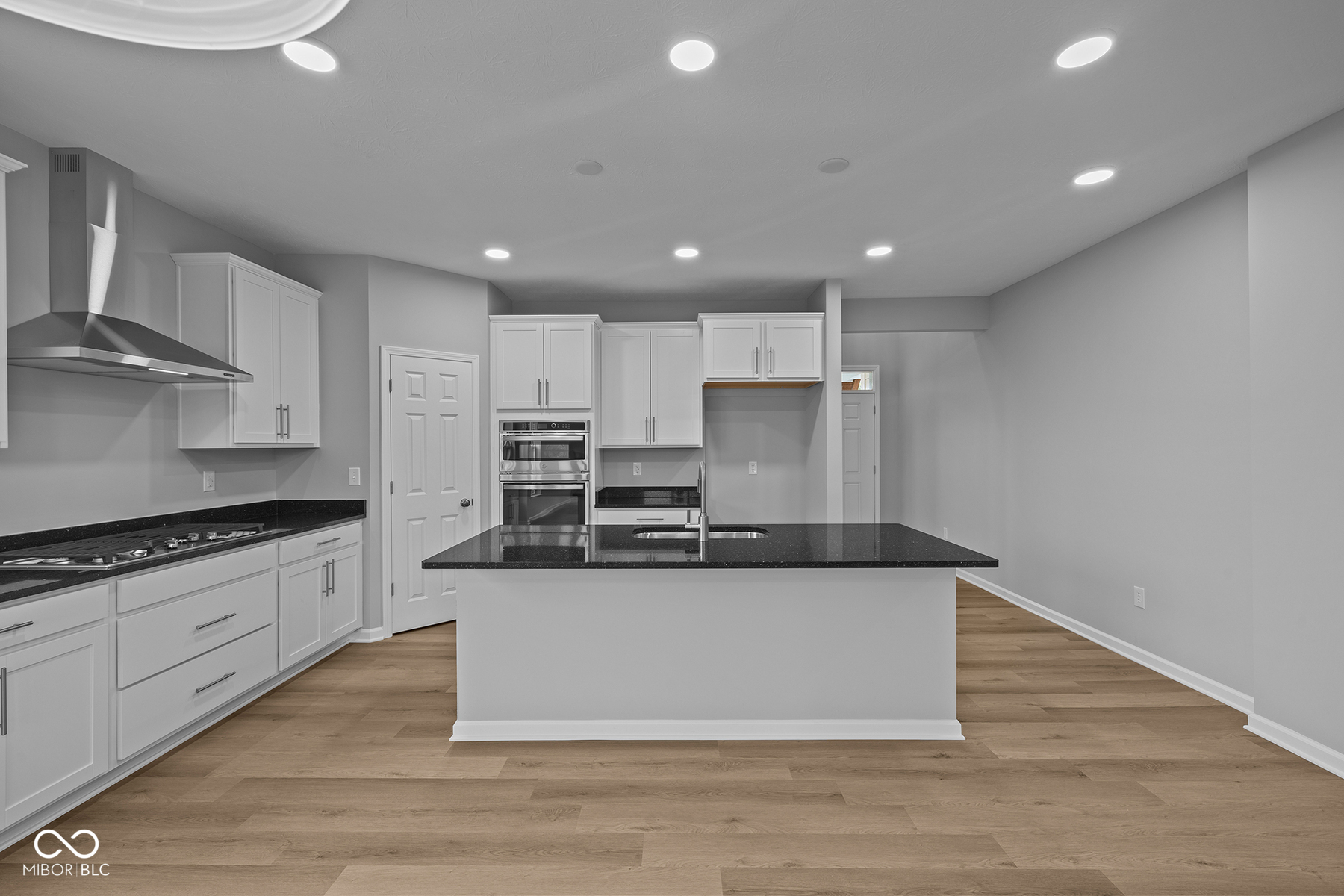 1114 Ridgevine Road