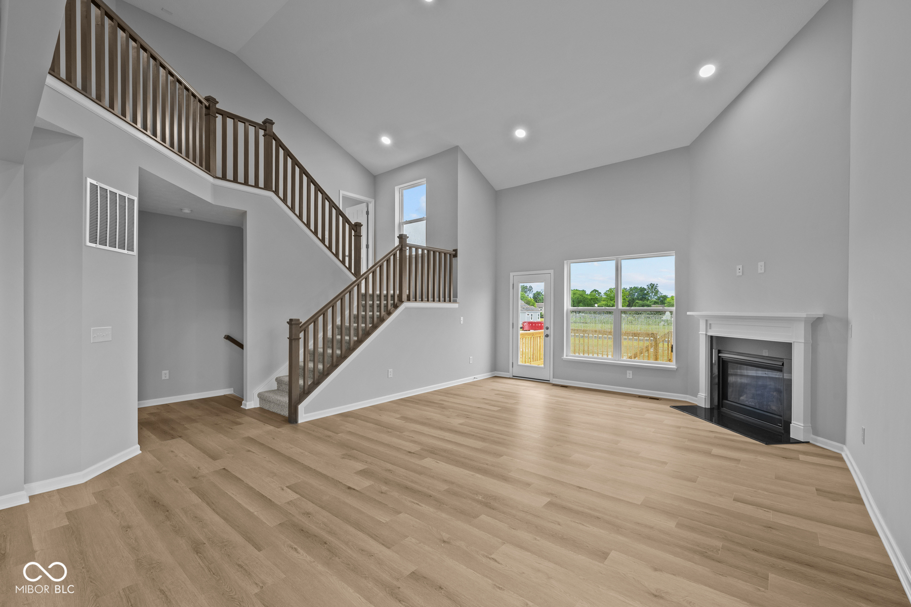 1114 Ridgevine Road