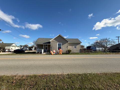 Photo of 641 W Central Avenue, Greensburg, IN 47240 (MLS # 22075162)