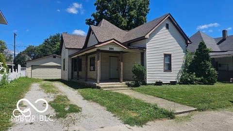 Photo of 204 E Sherman Street, Windfall, IN 46076 (MLS # 22116823)