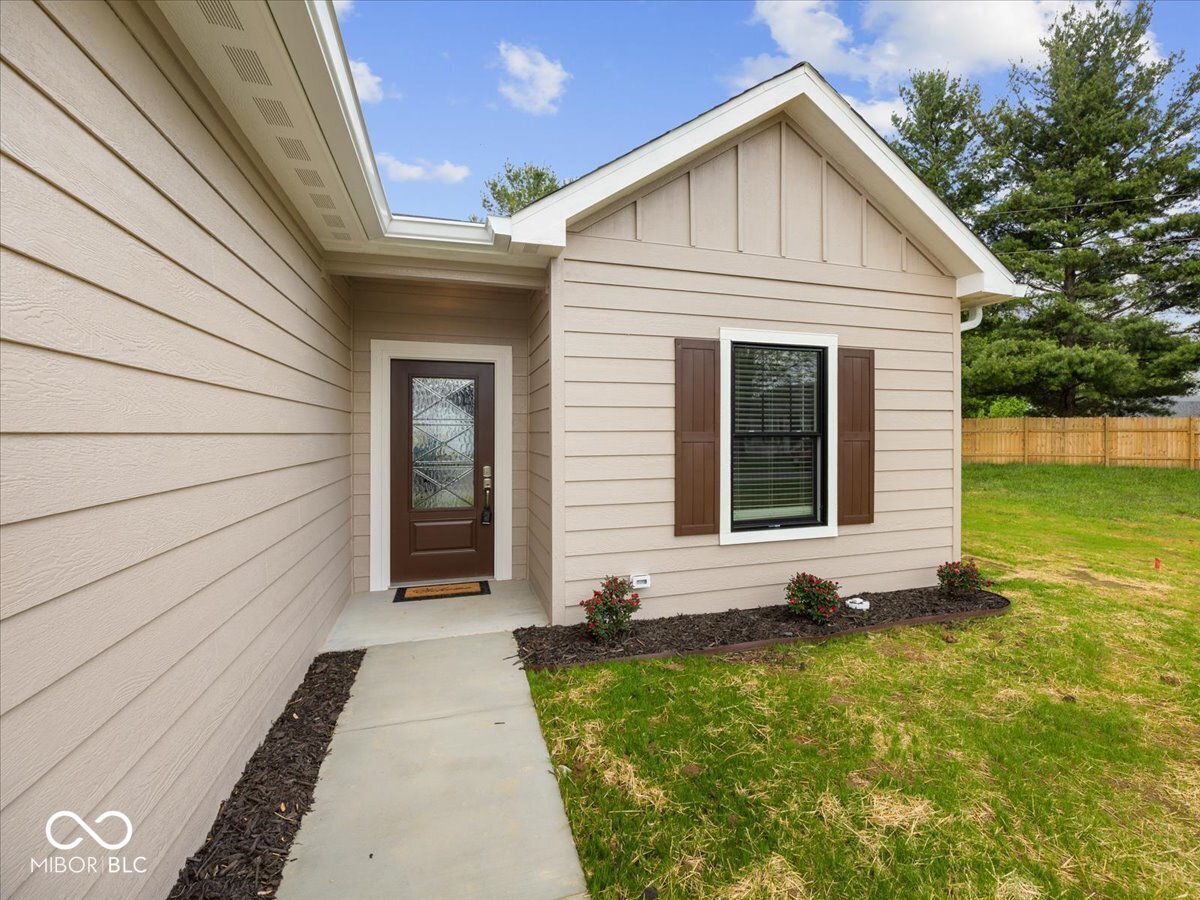 403 Fox Ridge Court