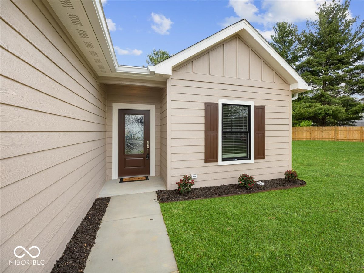 403 Fox Ridge Court