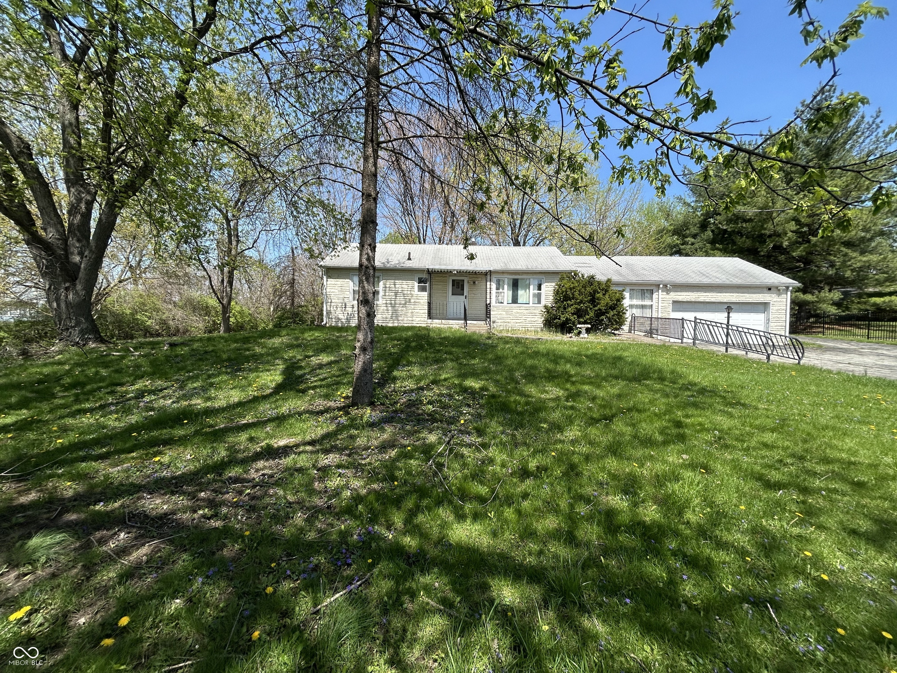 5822 W 62nd Street