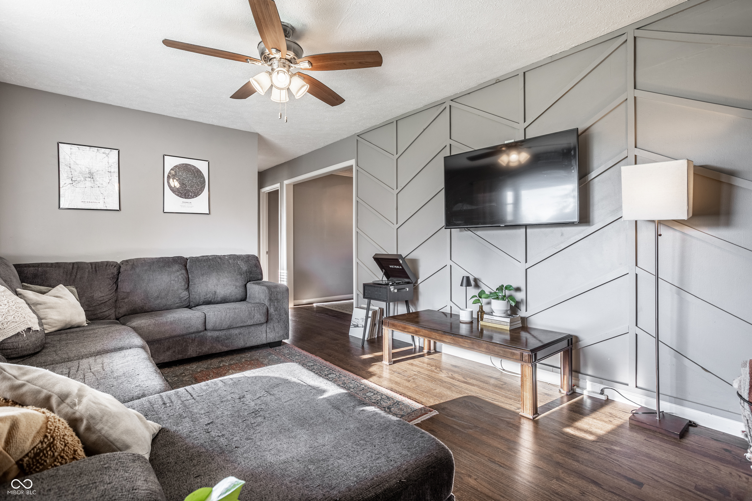 654 Sunset Boulevard