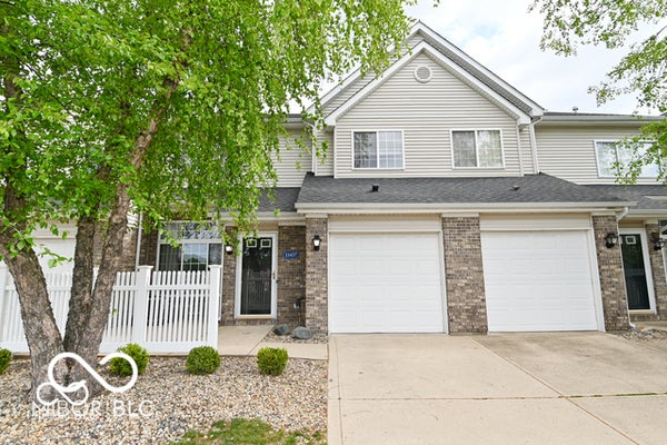 11437 ENCLAVE BLVD, FISHERS, IN 46038 - Image d671000bcf57fc2cd7ac2199d994516e/3120661853