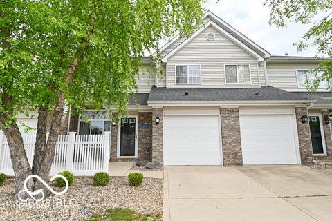 Photo of 11437 Enclave Boulevard, Fishers, IN 46038 (MLS # 22124209)