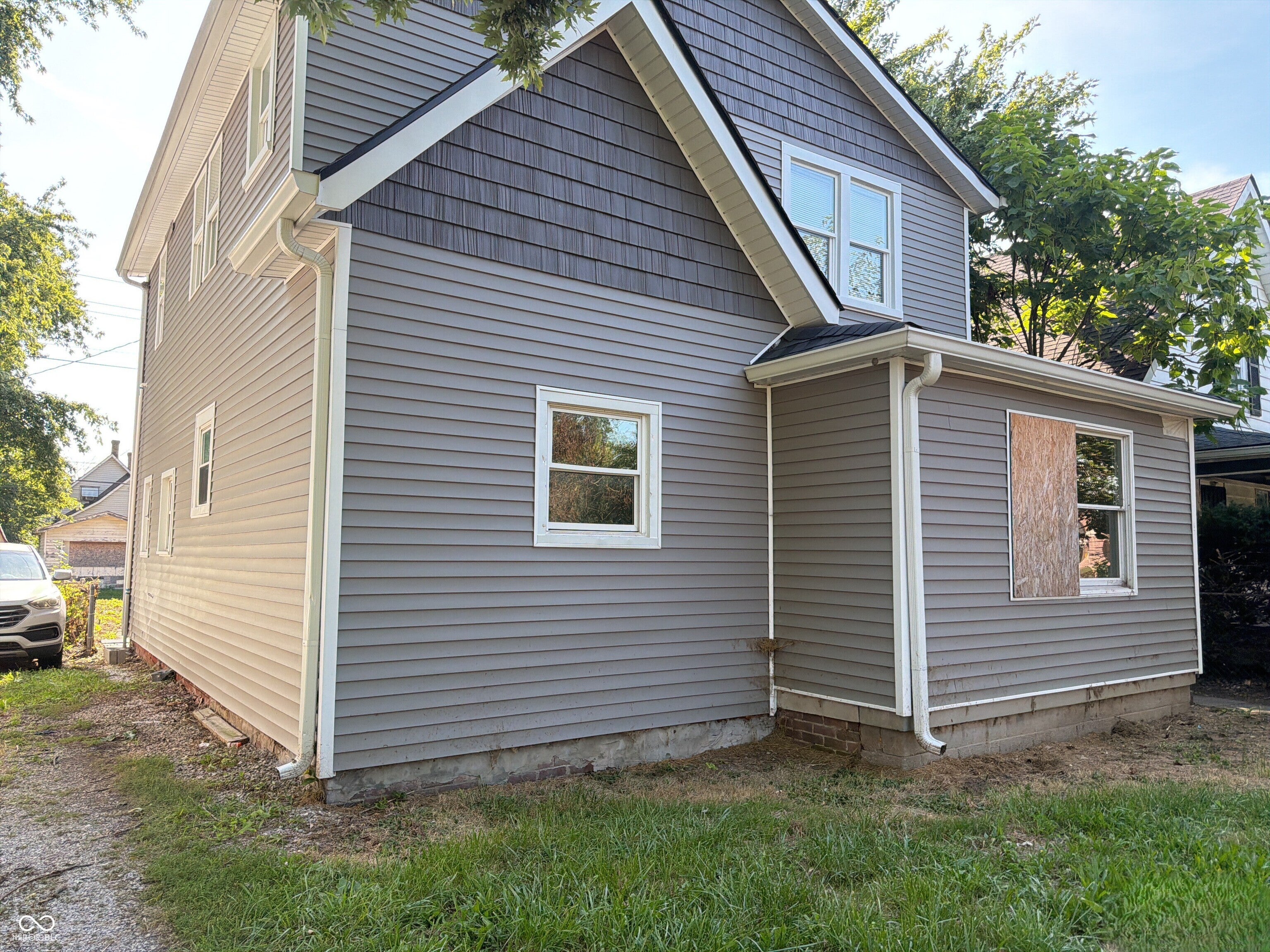 67 N Warman Avenue