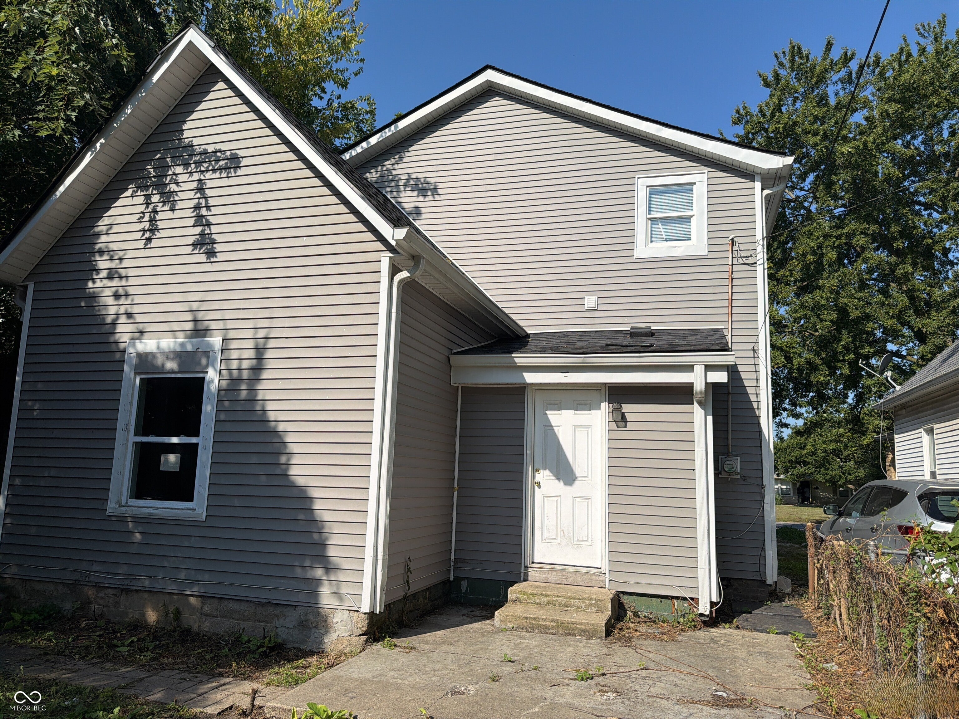 67 N Warman Avenue