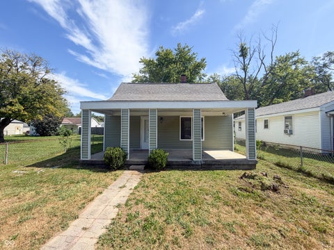 Photo of 3221 S McClure Street, Indianapolis, IN 46221 (MLS # 22126260)
