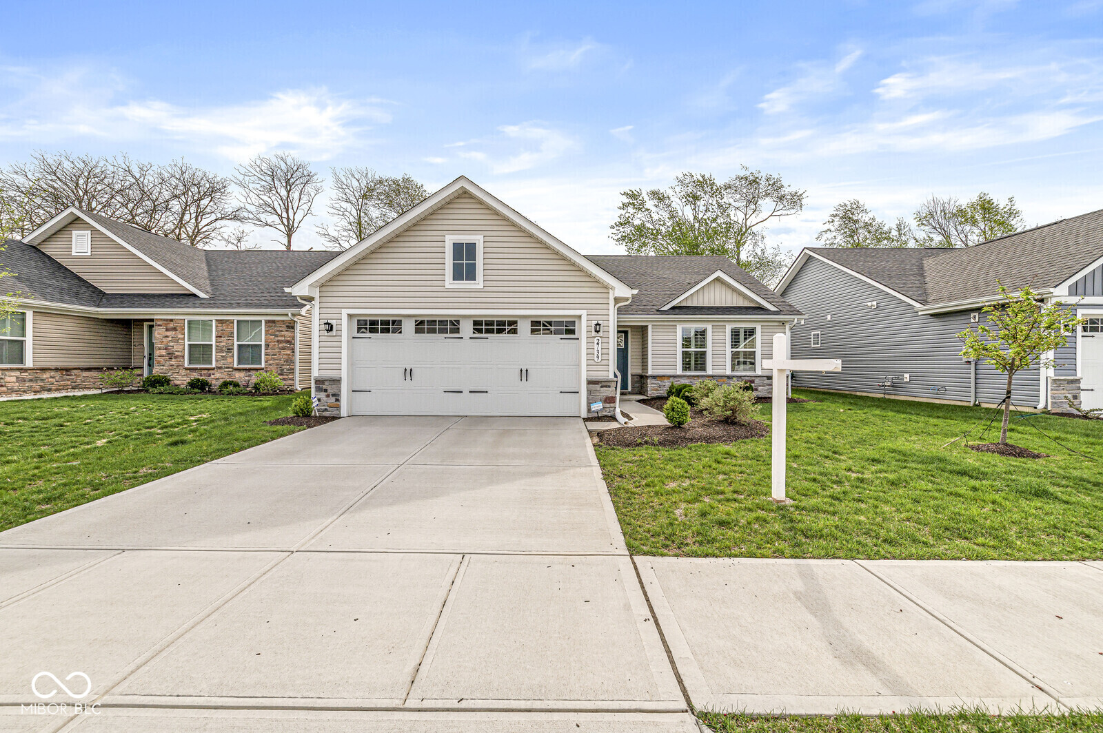 2739 Stonebridge Drive