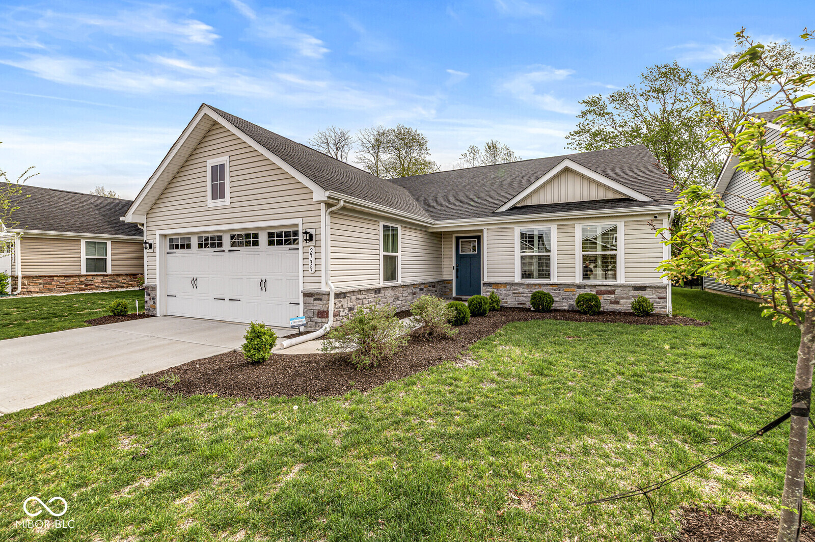 2739 Stonebridge Drive