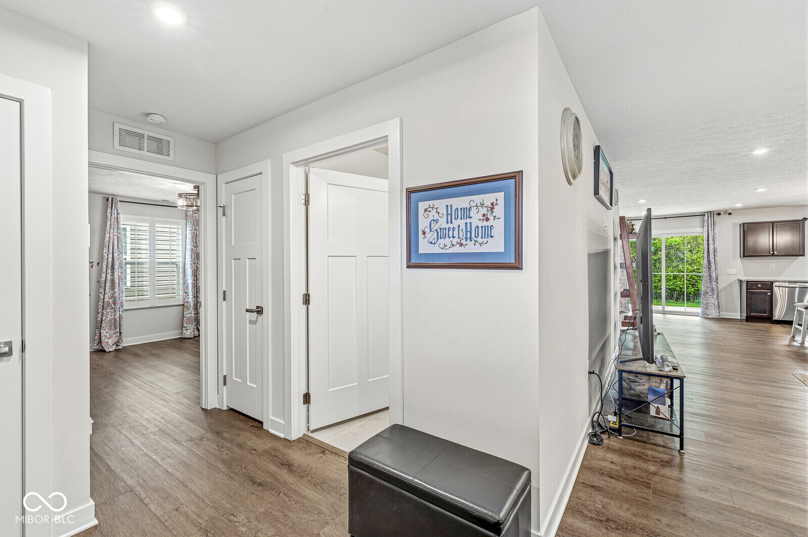 2739 Stonebridge Drive