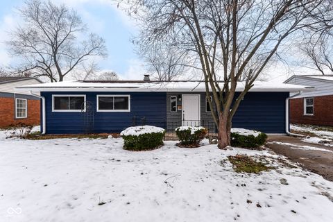 Photo of 2625 N Sickle Road, Indianapolis, IN 46219 (MLS # 22094609)
