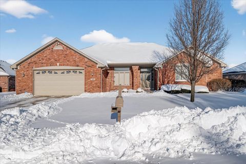 1006 Woodridge Brownsburg IN 46112