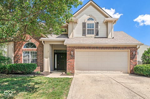 Photo of 6244 Valleyview Drive, Fishers, IN 46038 (MLS # 22118273)
