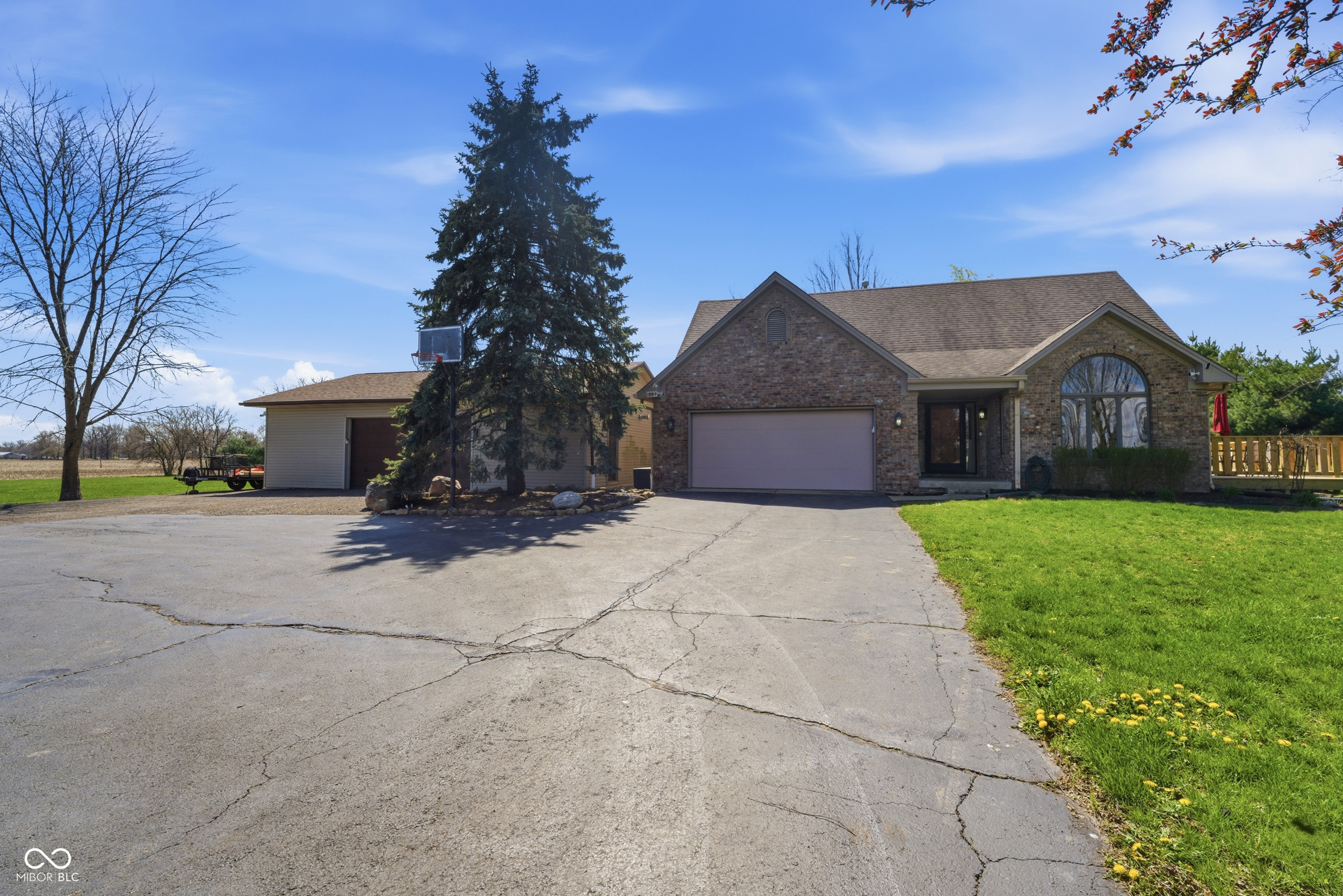 1889 W County Road 1000 N