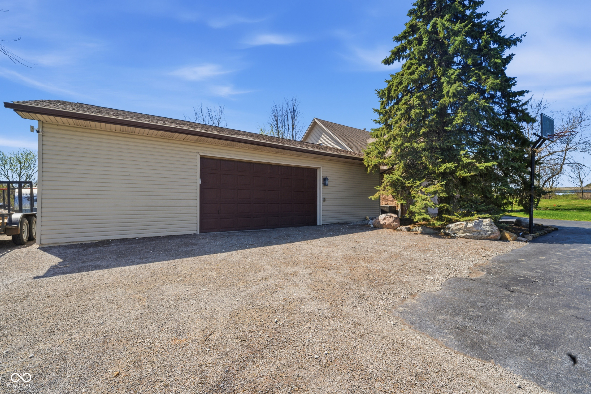 1889 W County Road 1000 N