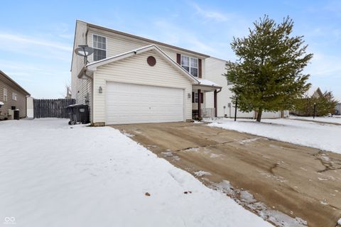 Photo of 642 Day Break Drive, Greenwood, IN 46143 (MLS # 22075816)