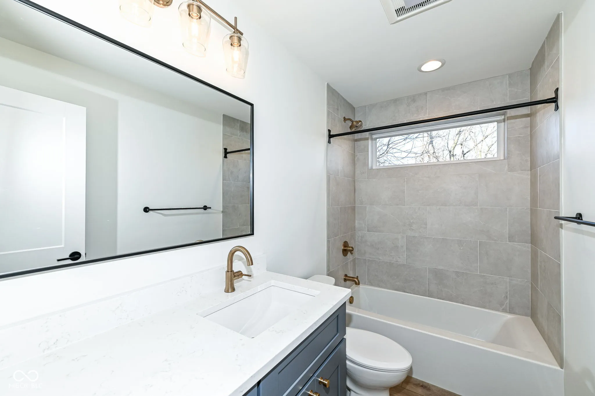 Indianapolis, Indiana 46205, United States, 4 Bedrooms Bedrooms, ,4 BathroomsBathrooms,Residential,Active,12241