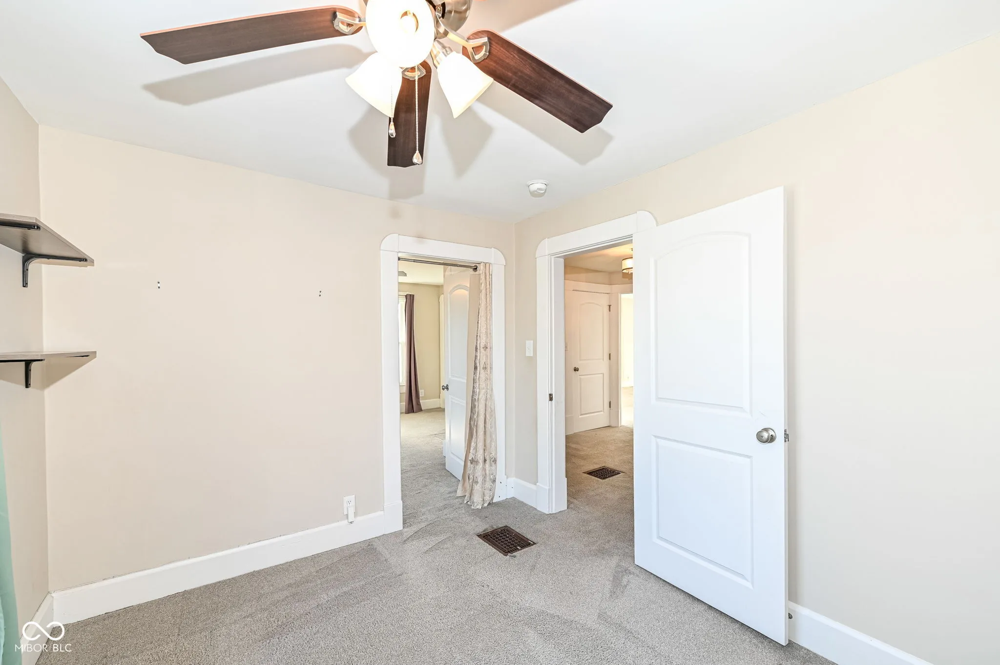 Indianapolis, Indiana 46205, United States, 4 Bedrooms Bedrooms, ,4 BathroomsBathrooms,Residential,Active,12241