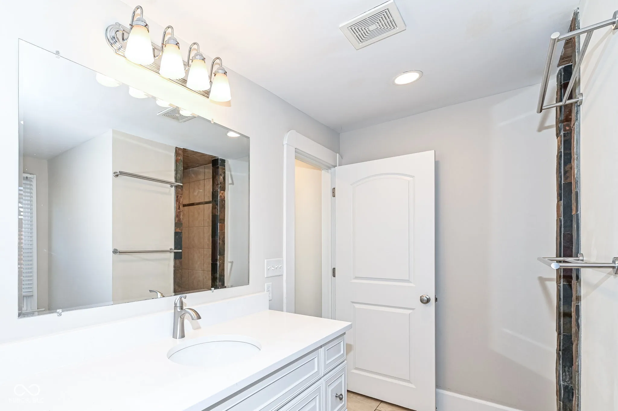 Indianapolis, Indiana 46205, United States, 4 Bedrooms Bedrooms, ,4 BathroomsBathrooms,Residential,Active,12241