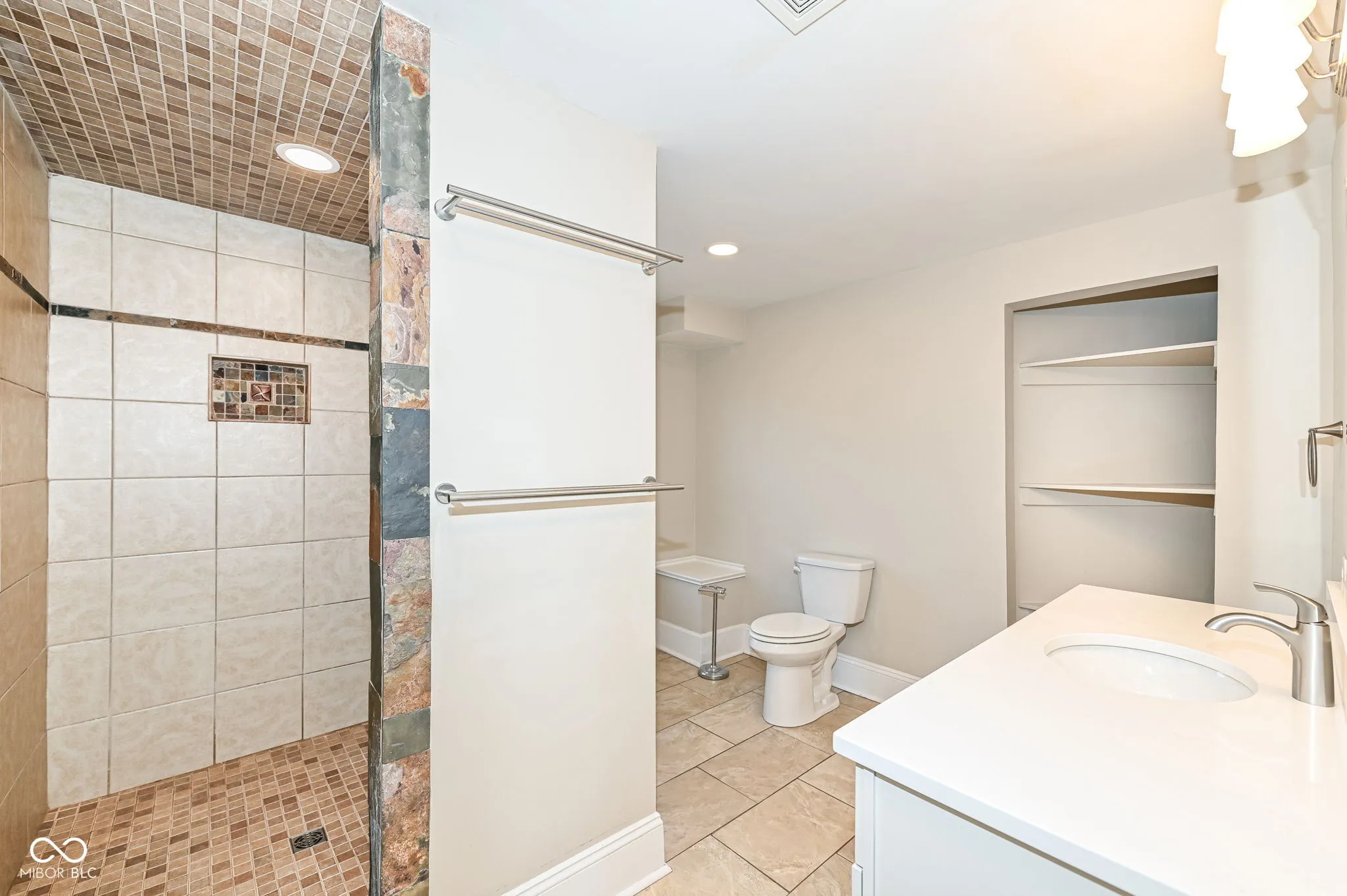 Indianapolis, Indiana 46205, United States, 4 Bedrooms Bedrooms, ,4 BathroomsBathrooms,Residential,Active,12241