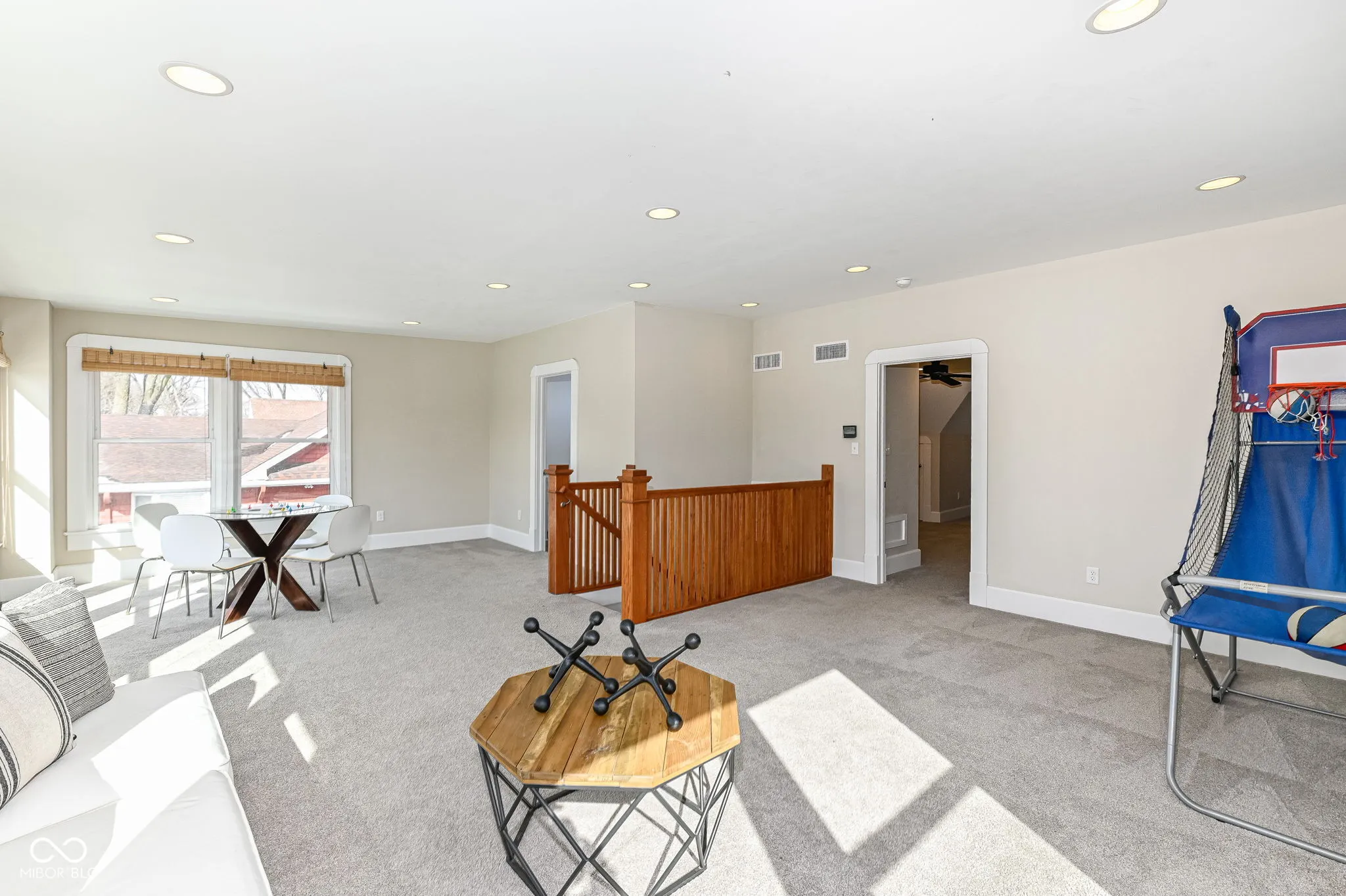 Indianapolis, Indiana 46205, United States, 4 Bedrooms Bedrooms, ,4 BathroomsBathrooms,Residential,Active,12241