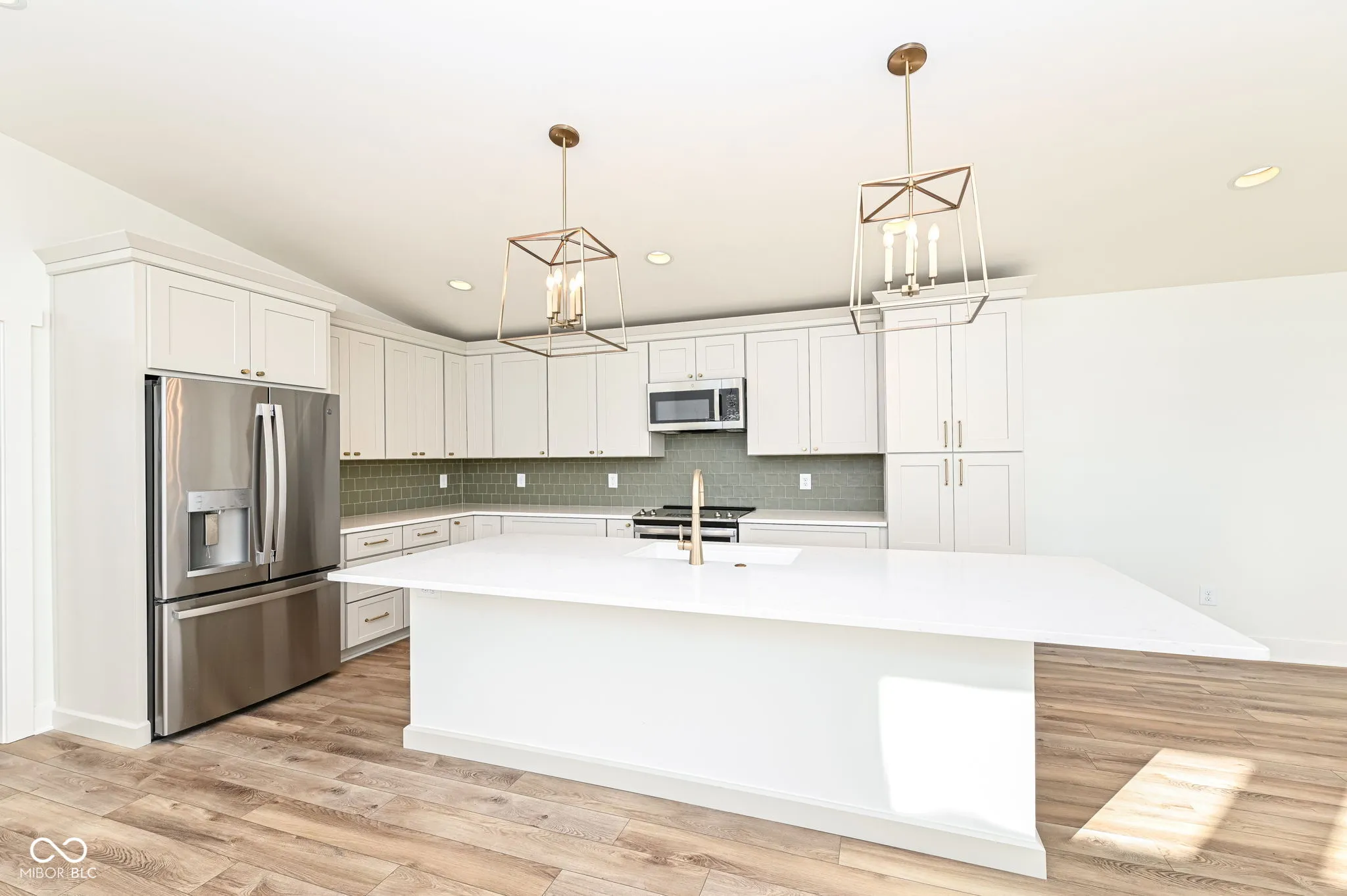 Indianapolis, Indiana 46205, United States, 4 Bedrooms Bedrooms, ,4 BathroomsBathrooms,Residential,Active,12241