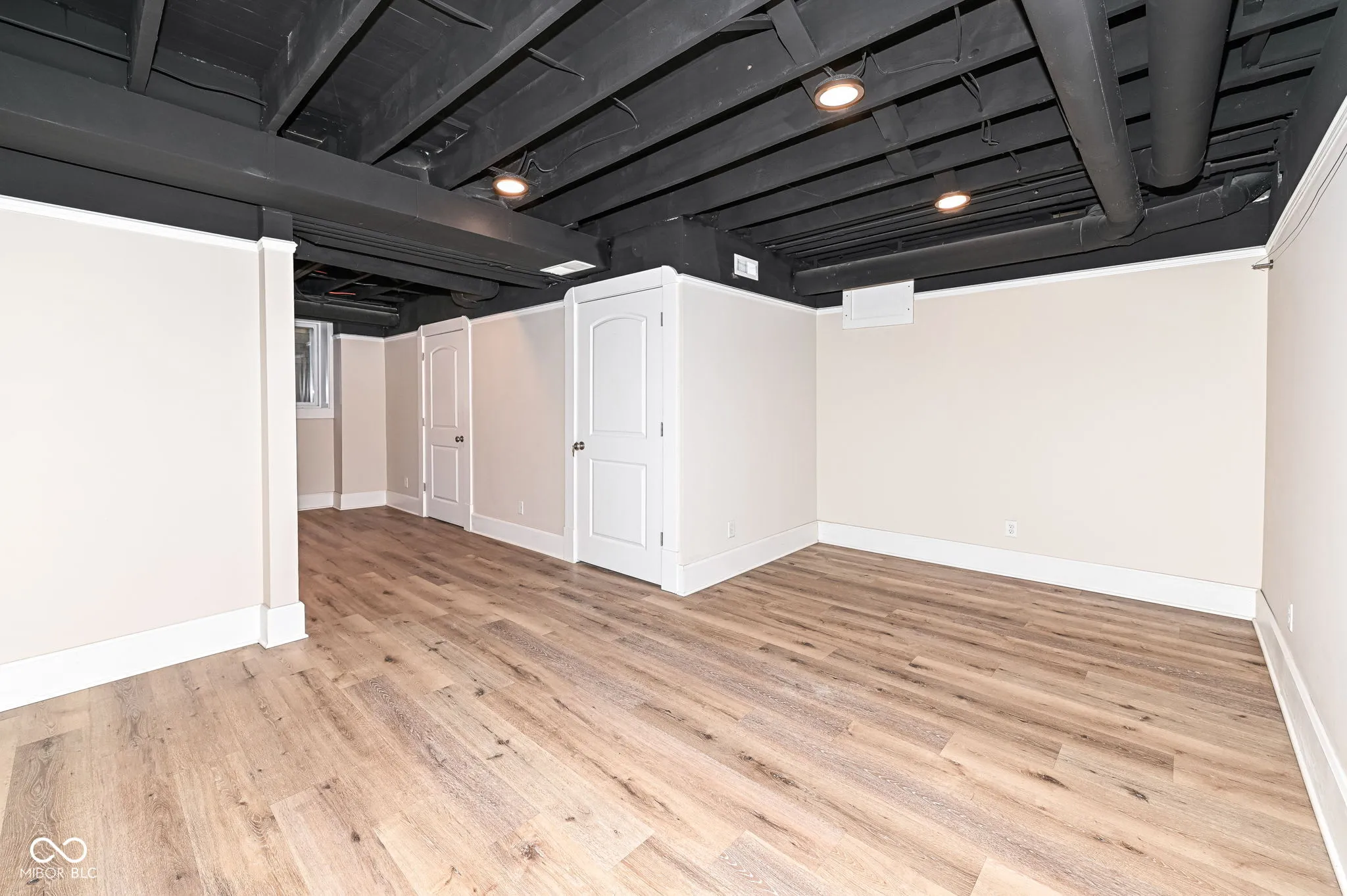 Indianapolis, Indiana 46205, United States, 4 Bedrooms Bedrooms, ,4 BathroomsBathrooms,Residential,Active,12241