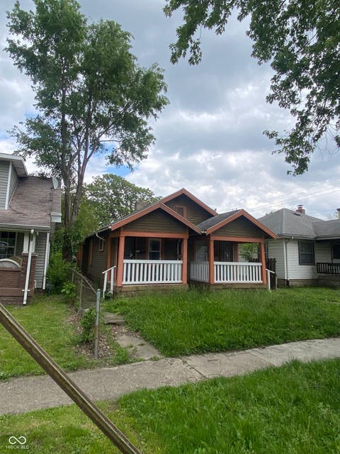 Photo of 909 N Ewing Street, Indianapolis, IN 46201 (MLS # 22107881)