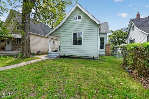 Photo of 845 W 28th Street, Indianapolis, IN 46208 (MLS # 22096257)